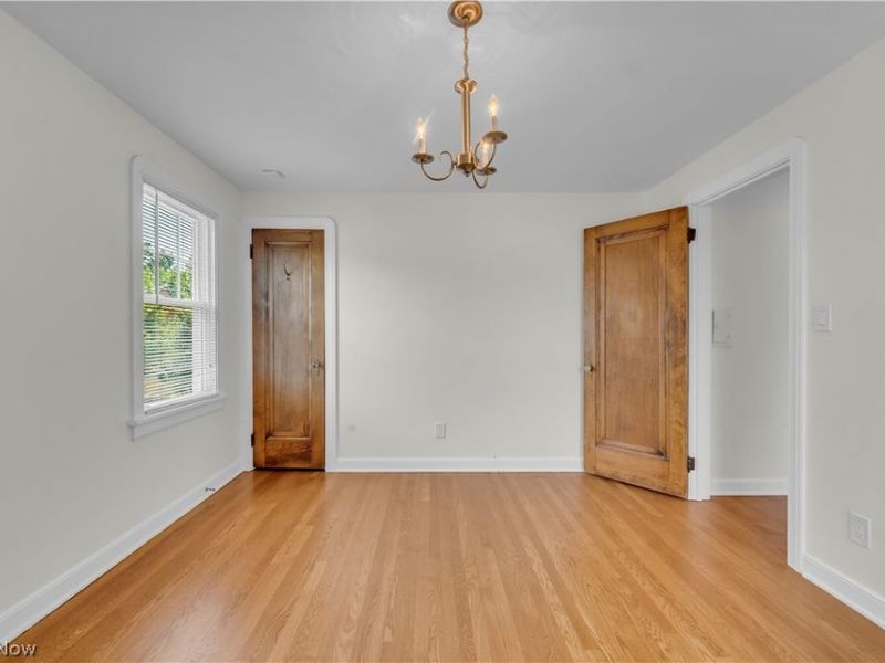 3581 Tullamore Road , University Heights, OH 44118 Photo 19