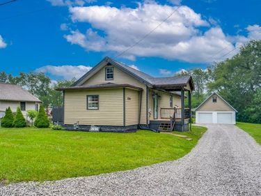 3236 Young Avenue NW, Massillon, OH 44647