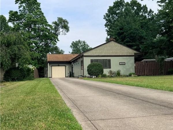 13599 Atlantic Road, Strongsville, OH 44149
