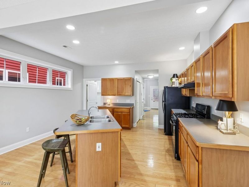 2013 W 58th Street, Cleveland, OH 44102 Photo 11