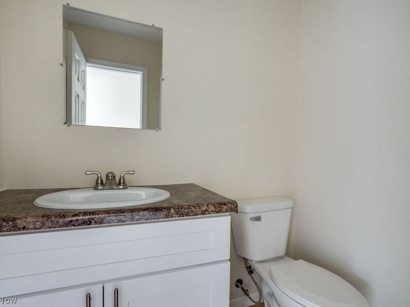 331 Abbe Road N, Elyria, OH 44035 Photo 13