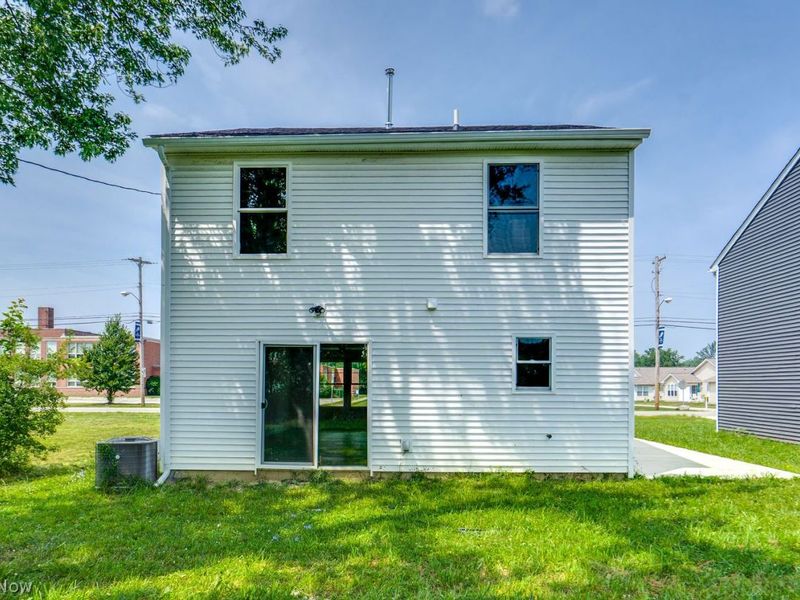 331 Abbe Road N, Elyria, OH 44035 Photo 15