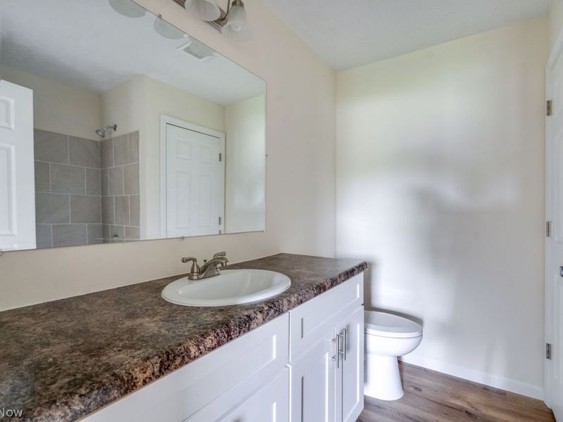 331 Abbe Road N, Elyria, OH 44035 Photo 16