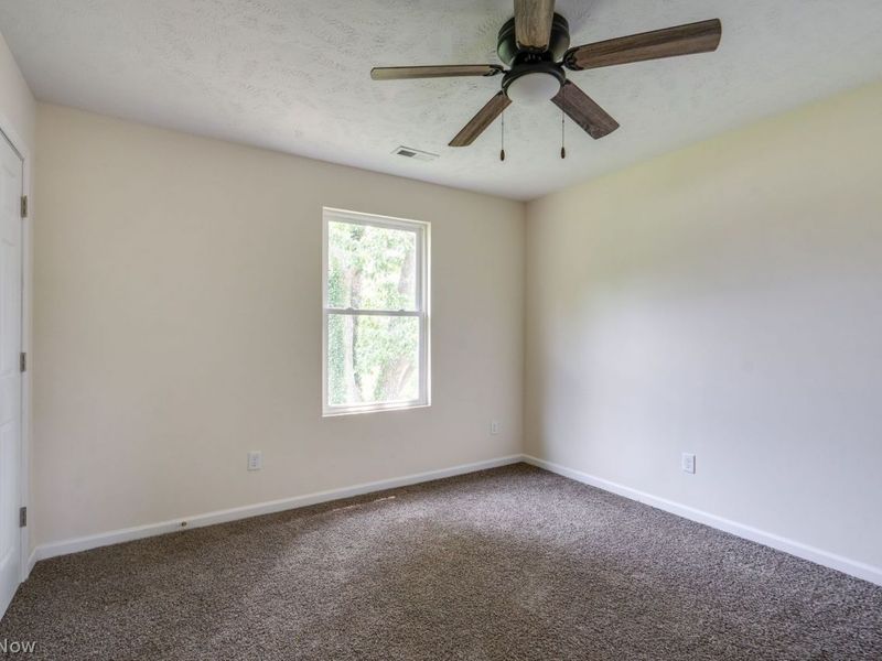 331 Abbe Road N, Elyria, OH 44035 Photo 20