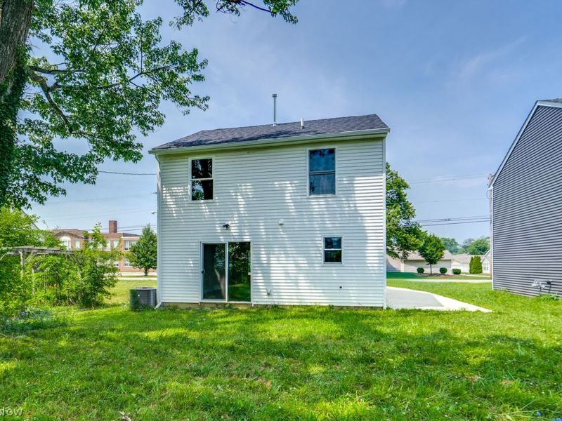 331 Abbe Road N, Elyria, OH 44035 Photo 21