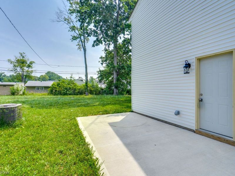331 Abbe Road N, Elyria, OH 44035 Photo 22