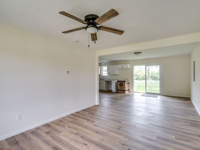331 Abbe Road N, Elyria, OH 44035 Photo 5