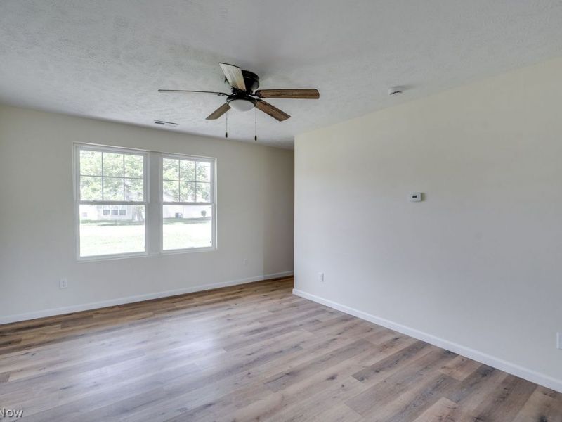 331 Abbe Road N, Elyria, OH 44035 Photo 6