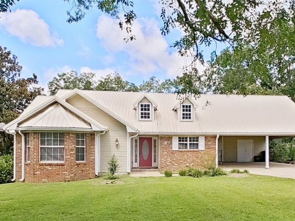 9 25th Street NE, Cairo, GA 39828