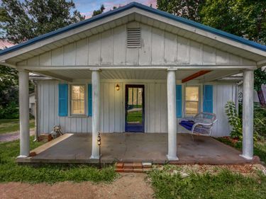 1691 Old Frankfort Road, Lawrenceburg, KY 40342
