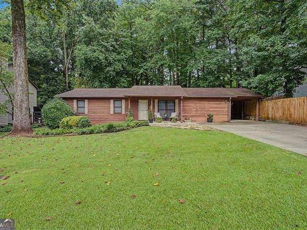 3095 Woodland Drive NW, Kennesaw, GA 30152