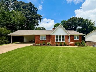 3842 Destin Lane Northport, AL 35473