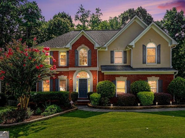 2155 Blackhawk Trail, Lawrenceville, GA 30043
