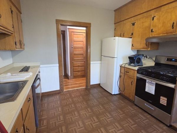 6-8 Hoyle, Unit 1, Norwood, MA 02062