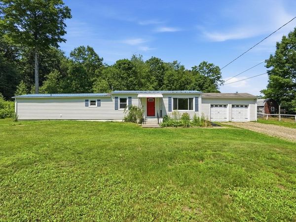 78 Searle Rd, Huntington, MA 01050