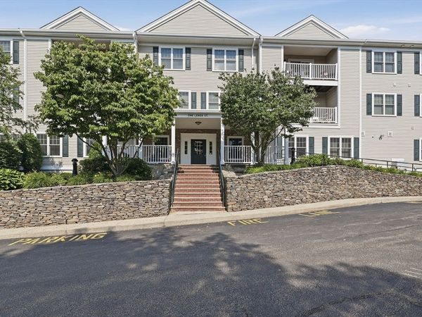 1 Lenox St, Unit 304, Norwood, MA 02062