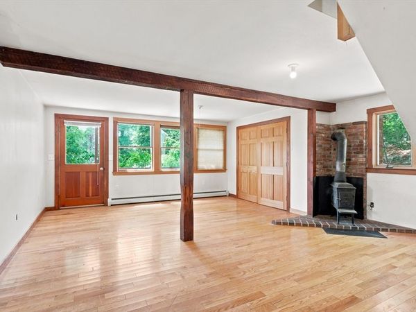 62 Bennett St S, Gloucester, MA 01930