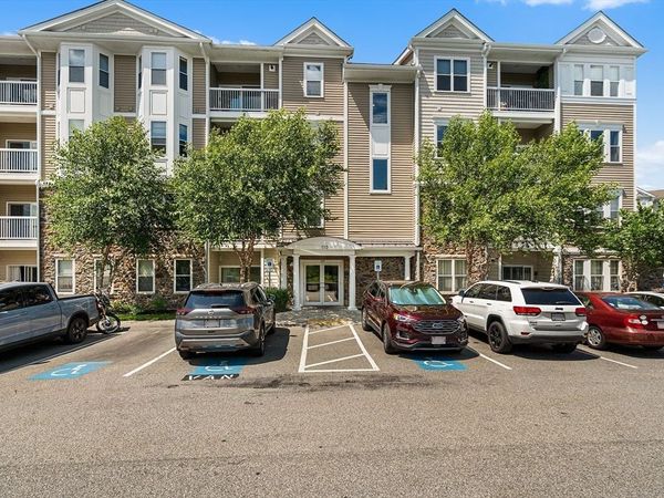110 Trotter Rd, Unit 2412, Weymouth, MA 02190