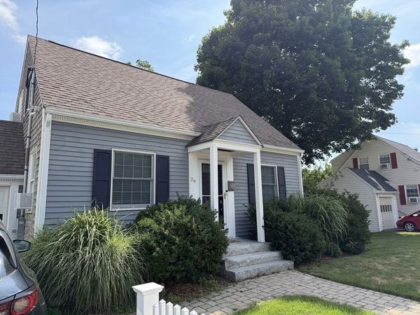 29 Pilgrim Road, Weymouth, MA 02191