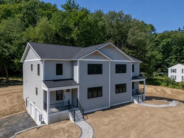 27 Rollins, Unit B, Groveland, MA 01834