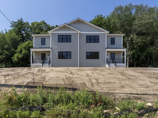 27 Rollins, Unit B, Groveland, MA 01834