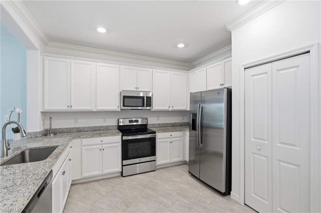 1689 Alameda Dr, Naples, FL 34120 Photo
