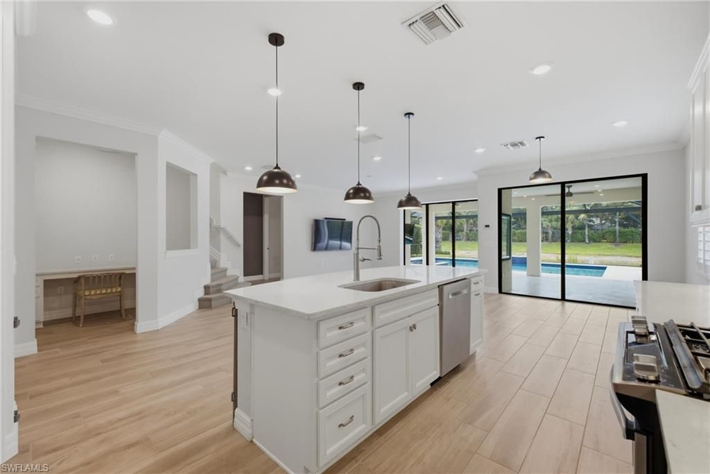 16277 Borelle Cir, Naples, FL 34110 Photo