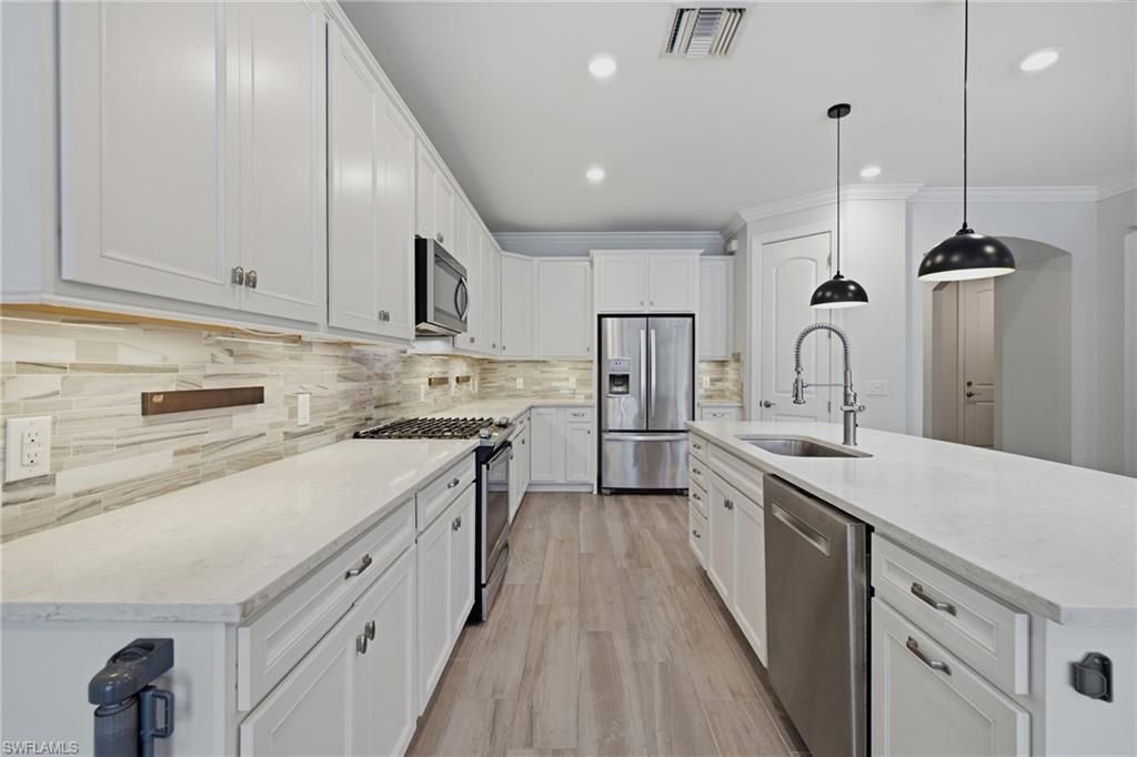 16277 Borelle Cir, Naples, FL 34110 Photo