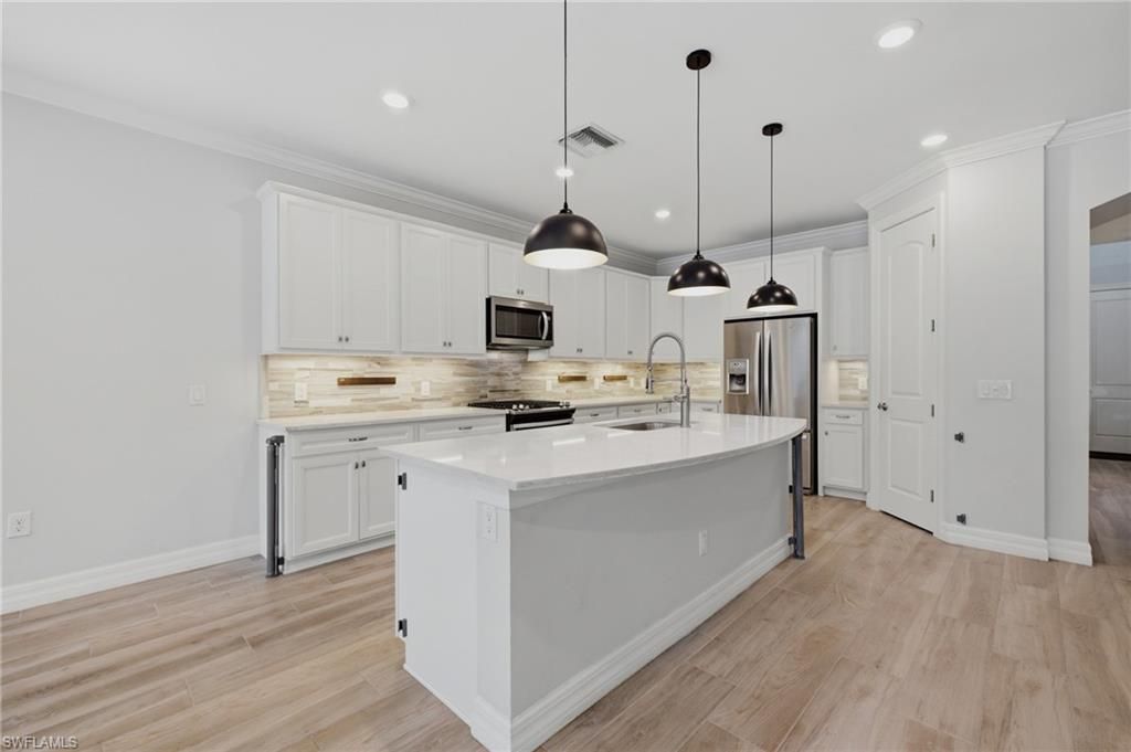 16277 Borelle Cir, Naples, FL 34110 Photo