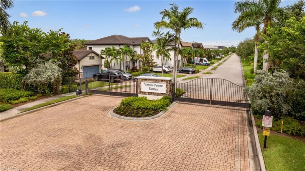 16277 Borelle Cir, Naples, FL 34110 Photo