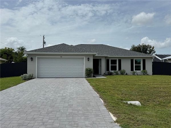 330 SW 23rd TER , CAPE CORAL, FL 33991