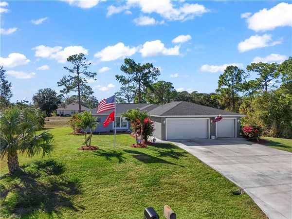 3008 Redwood LN , LABELLE, FL 33935