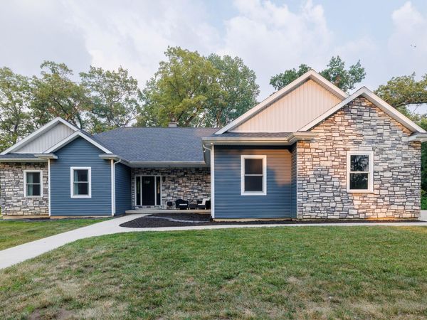 5811 W Fairway Drive , Rensselaer, IN 47978