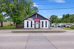 4231 Rivers Avenue  photo 4