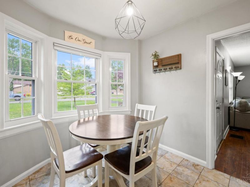 4641 Belleview Avenue, Blue Ash, OH 45242 Photo 12