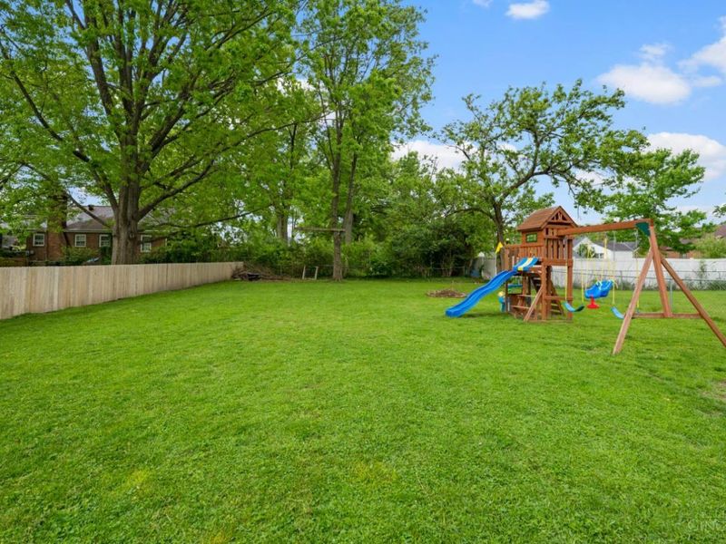 4641 Belleview Avenue, Blue Ash, OH 45242 Photo 38