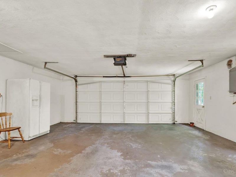 5676 Colonial Drive, Miami Twp, OH 45150 Photo 22
