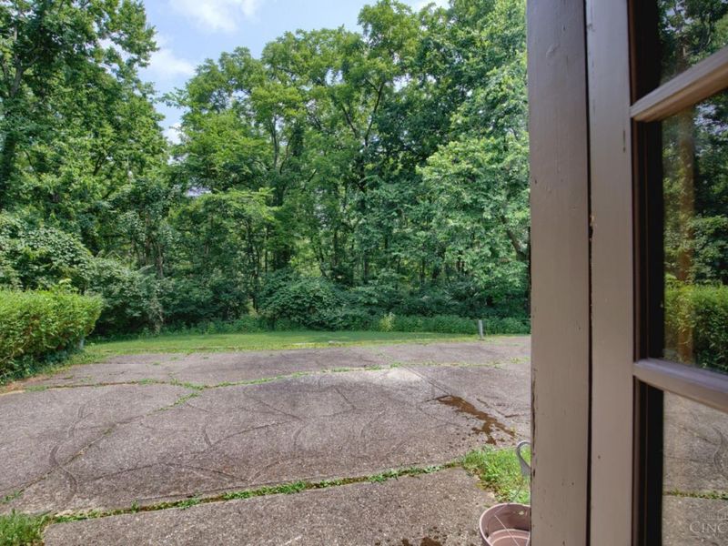 5676 Colonial Drive, Miami Twp, OH 45150 Photo 34