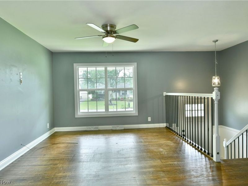 8143 Venice Heights Drive NE, Warren, OH 44484 Photo 12