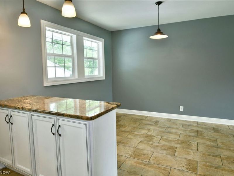 8143 Venice Heights Drive NE, Warren, OH 44484 Photo 19