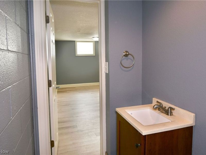 8143 Venice Heights Drive NE, Warren, OH 44484 Photo 43