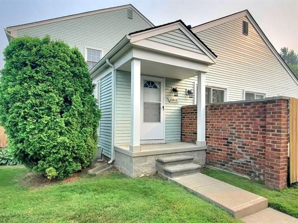 23593 Stonehenge Boulevard, Novi, MI 48375