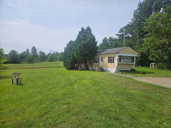 120 Flood Road , Plymouth, ME 04969
