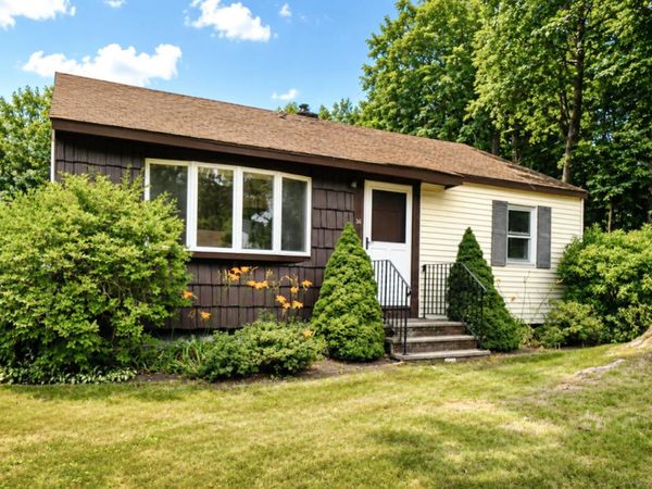 35 Newell Road , Yarmouth, ME 04096