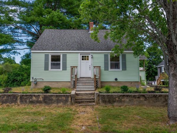 19 Fairlawn Avenue, Westbrook, ME 04092