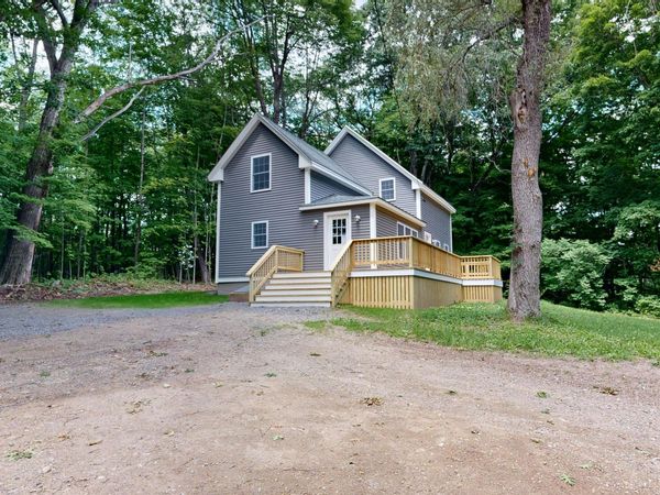 16 Snow Street, Gardiner, ME 04345