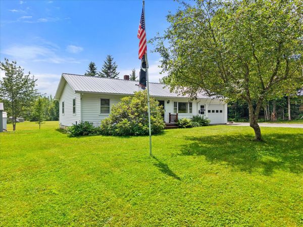 4 Birchlawn Drive , Lamoine, ME 04605