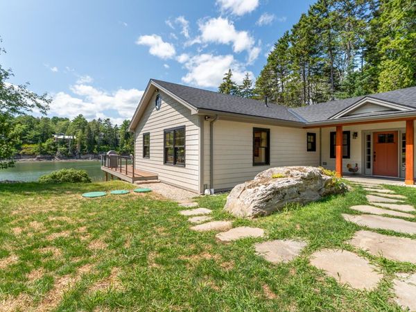 22 Little Crow Point, Harpswell, ME 04079