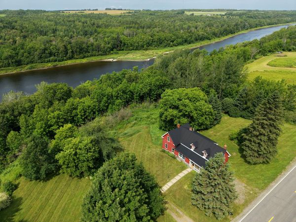 316 Parkhurst Siding Road , Presque Isle, ME 04769