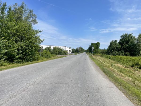 61 Industrial Park Street , Pittsfield, ME 04967